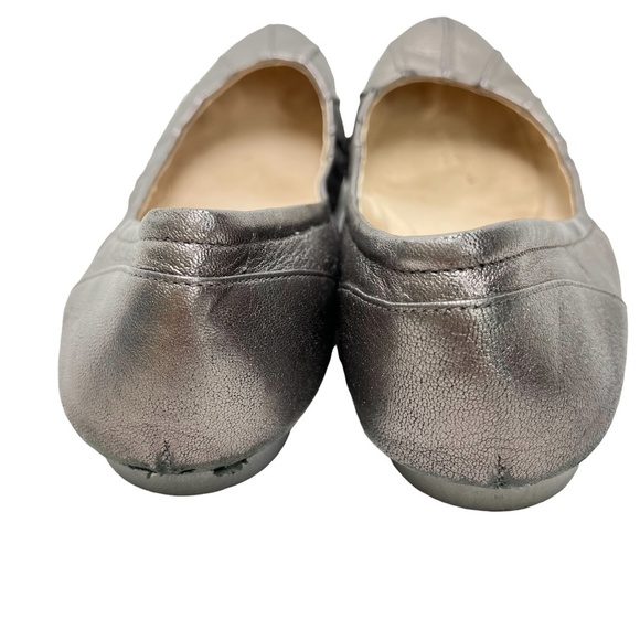 COLE HAAN Pewter Pleated Ballet Flats Slip On Loafers Genuine Leather Metallic 7 - Picture 6 of 16